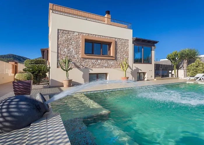 Villa Near Ibiza Town Sleeps 1416